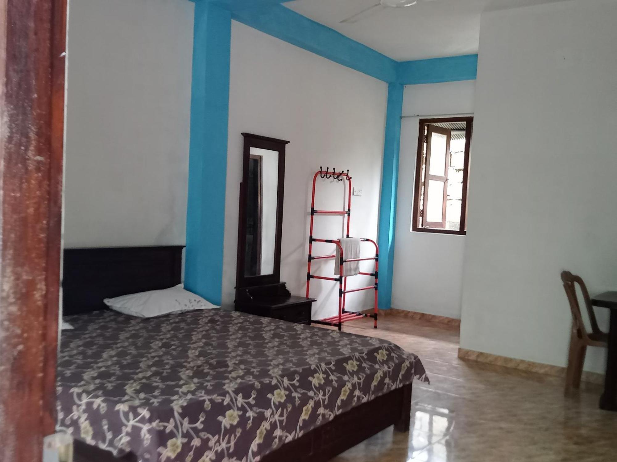 Suninn Hostel And Surf School Weligama Exterior photo